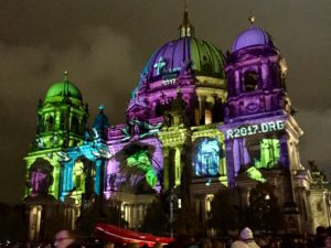 彩られるベルリン大聖堂
