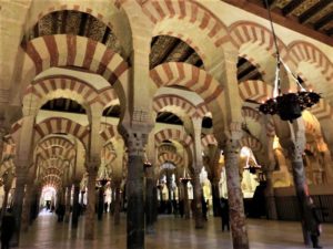 イスラム建築とキリスト教建築が融合したメスキータ